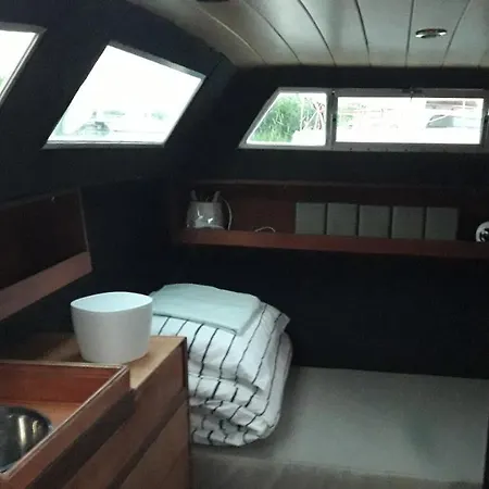 船屋 Trojmiasto Hel Krynica Itd, House Boat 2 Kabiny Goracy Prysznic Toaleta Chemiczna, Rejs Gratis 格但斯克