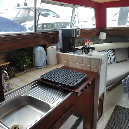 보트호텔 Na Jachcie, Gdansk, Trojmiasto, House Boat, Dom Na Wodzie, 2 Cabin, Goracy Prysznic Hot Shower, Wc, Rejs Gratis, Free Cruise Included *